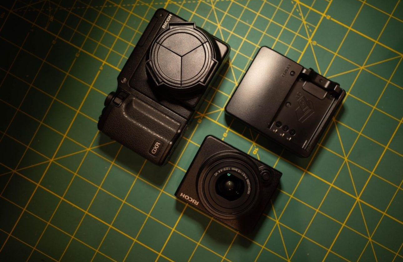 Ricoh GXR Digital Camera Set