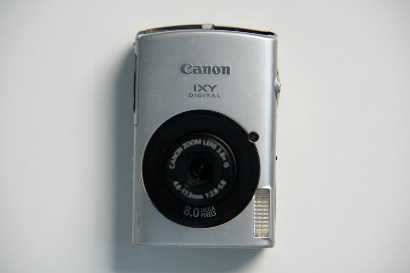 Canon IXY Digital 910 IS Digital Camera - Silver