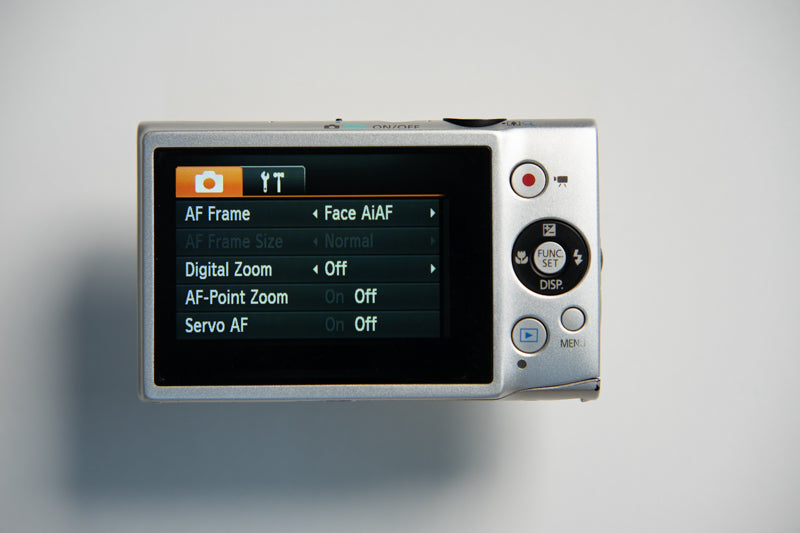 Canon IXUS 125 HS Digital Camera - Silver