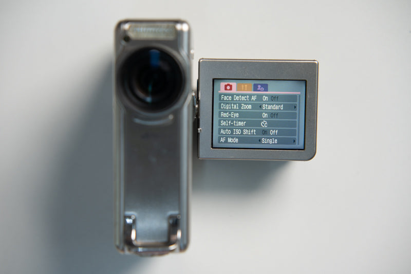 Canon Powershot TX1 Flip Screen Digital Camera (Ultra Rare) - Silver