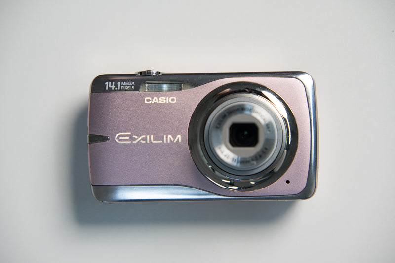 Casio Exilim Z550 Digital Camera - Metallic Pink & Chrome