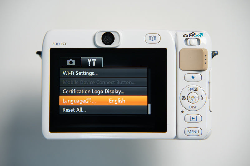 Canon Powershot N100 Flip Screen Digital Camera (Ultra Rare) - Gloss White