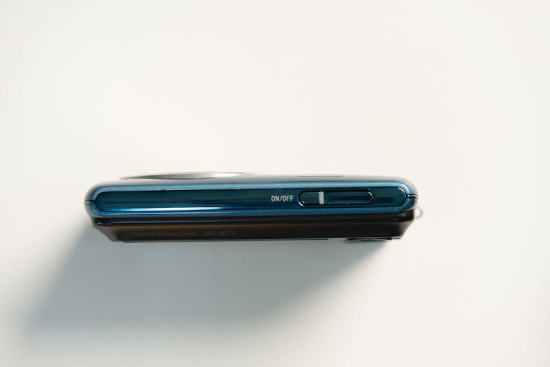 Sony Cybershot DSC-W670 Digital Camera - Sally Blue
