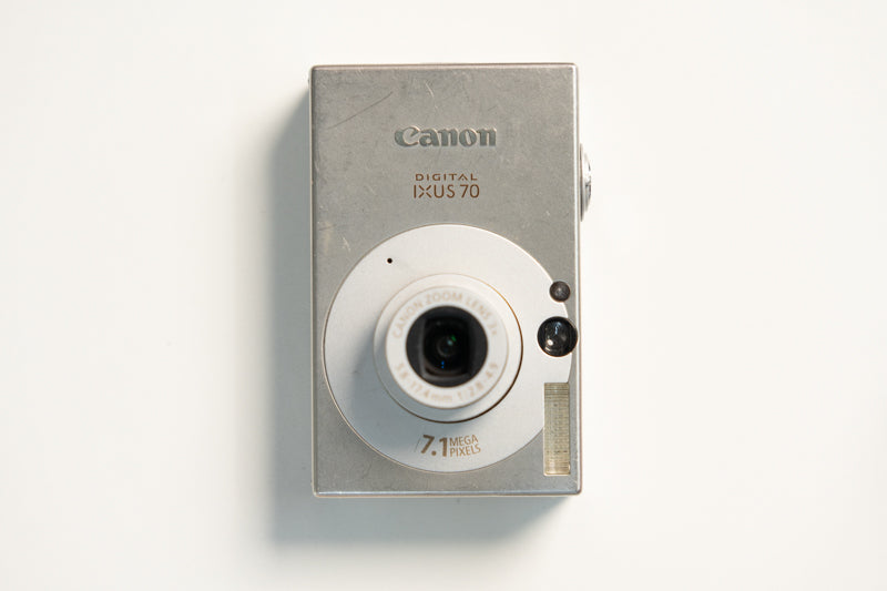 Canon IXUS 70 Digital Camera - Silver