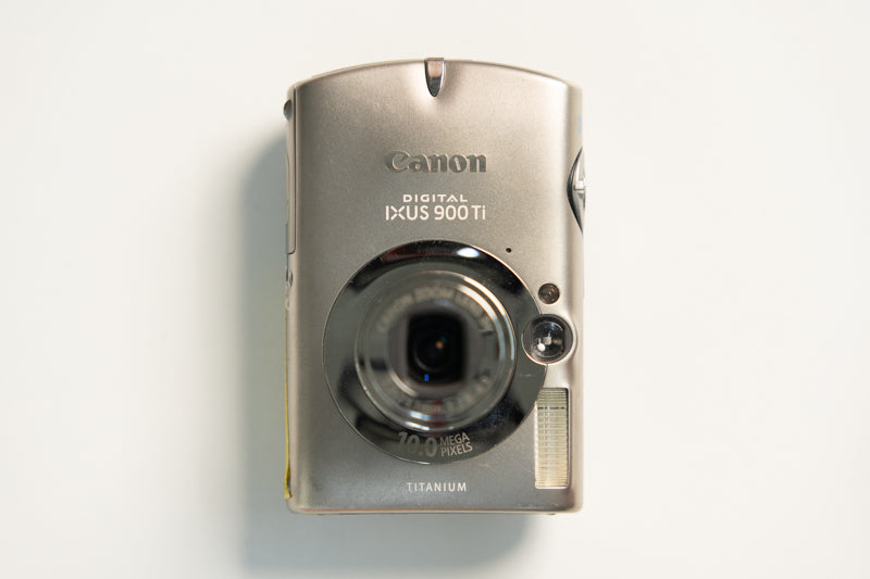 Canon IXUS 900 Ti Digital Camera - Silver Titanium