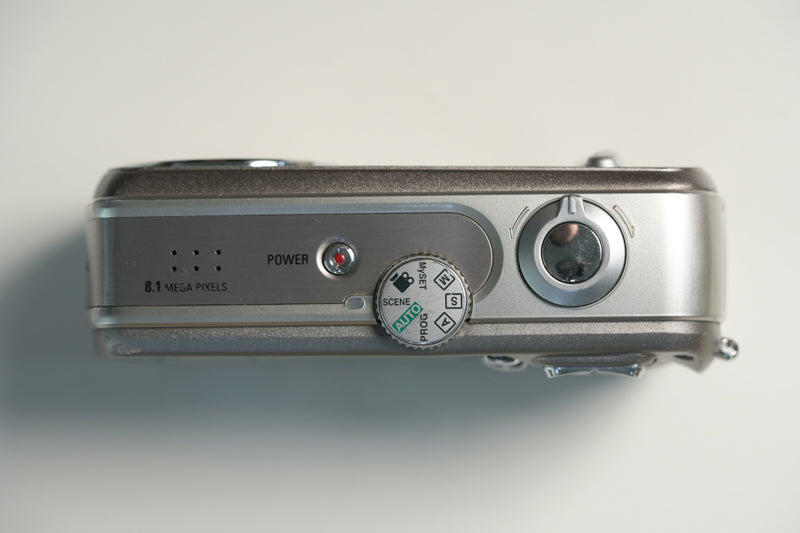 Samsung Digimax V800 Digital Camera - Metallic Grey