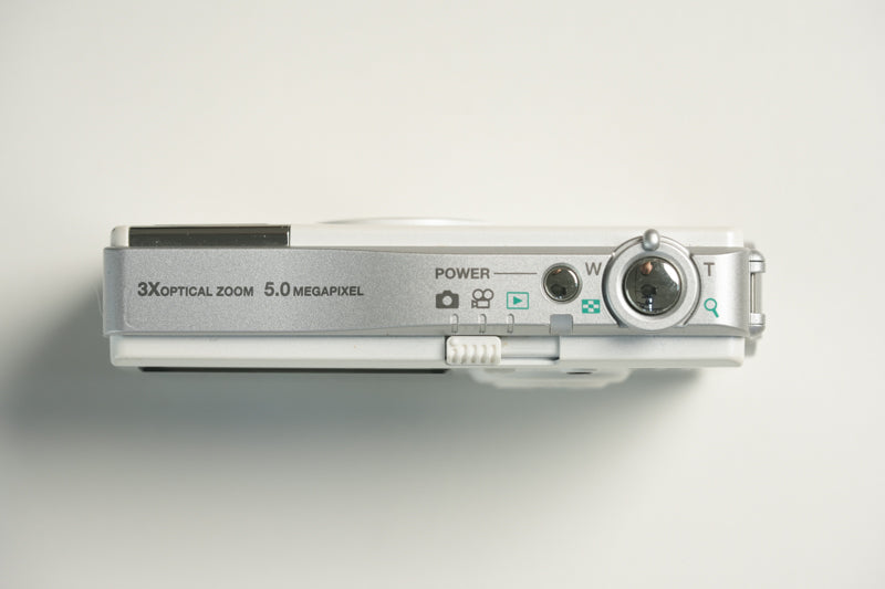 Olympus IR-300 Digital Camera - Pearl white