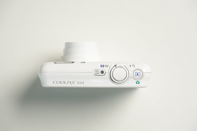 Nikon Coolpix S01 Digital Camera - Gloss white