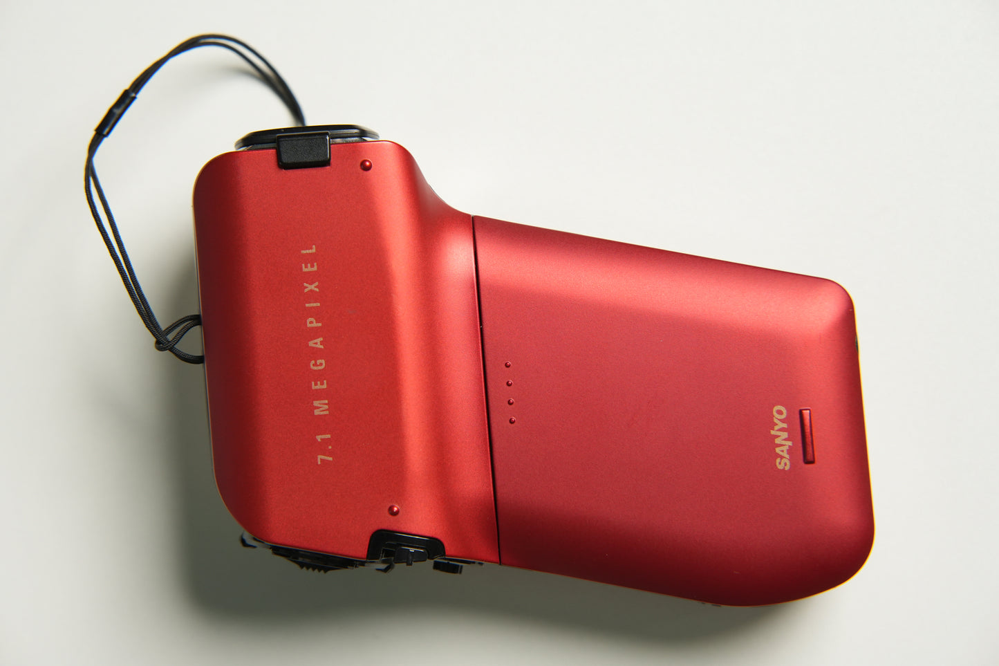 Sanyo VPC-HD700GXR Digital Camera Camcorder - Red