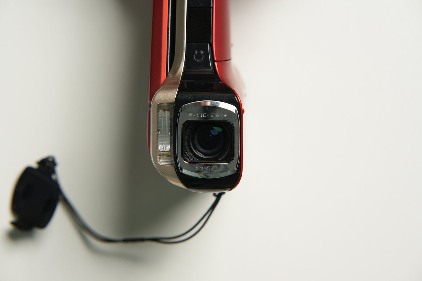 Sanyo VPC-HD700GXR Digital Camera Camcorder - Red