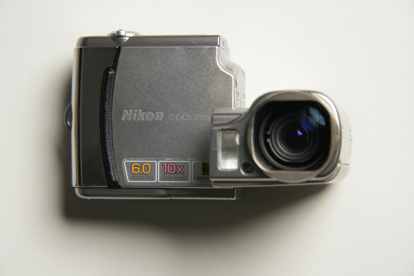 Nikon Coolpix S4 Swivel Body Digital Camera - Silver