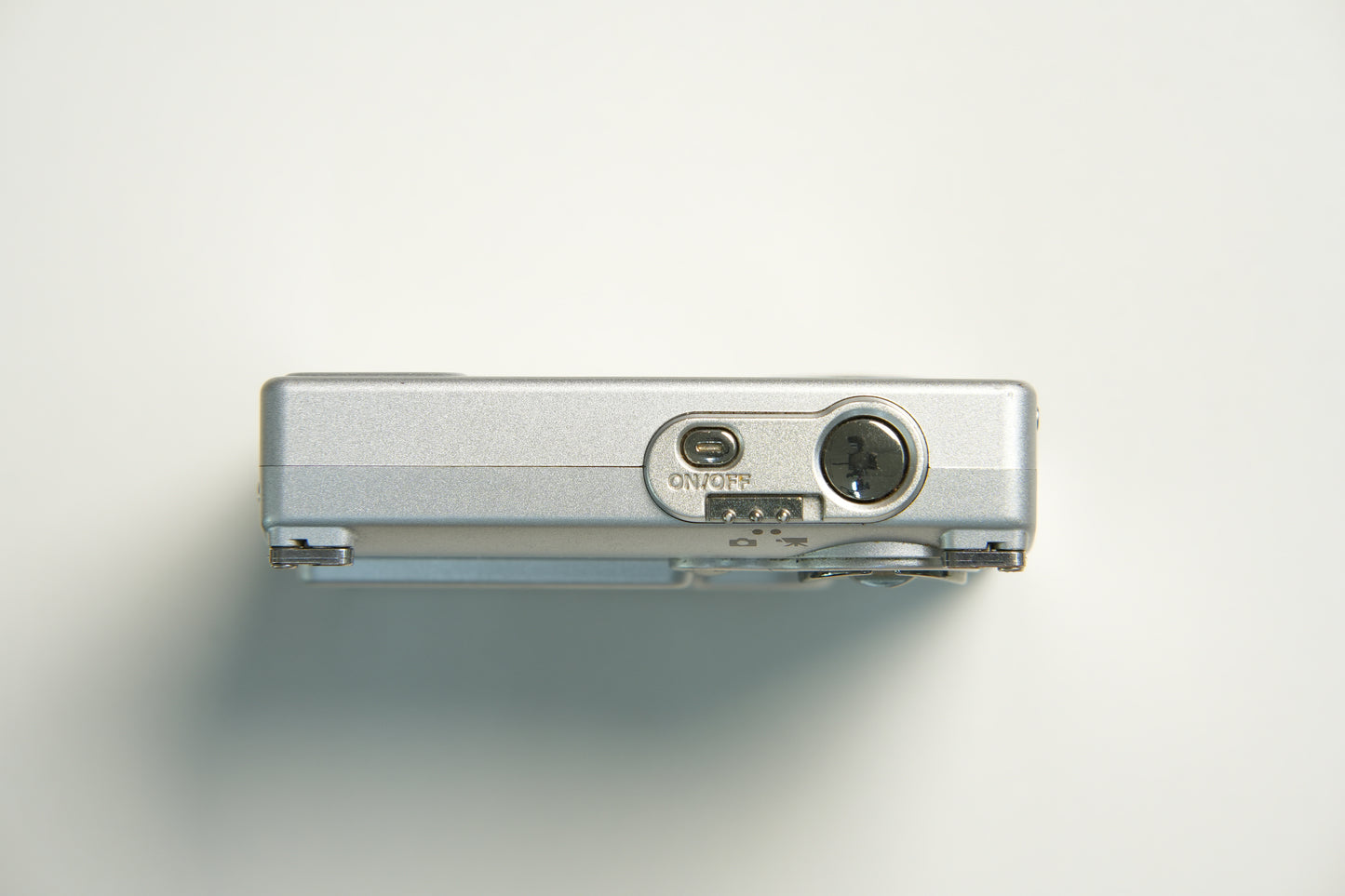 Minolta Dimage X20 Digital Camera - Silver