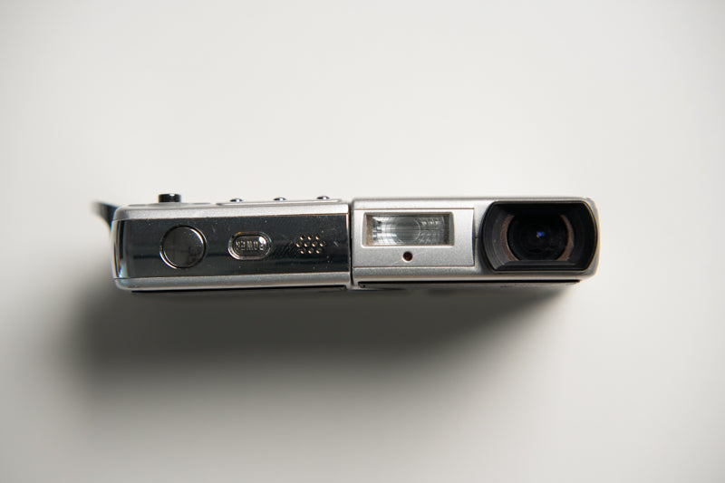 Contax U4R Flip Digital Camera (Ultra Rare) - Piano Black Leather