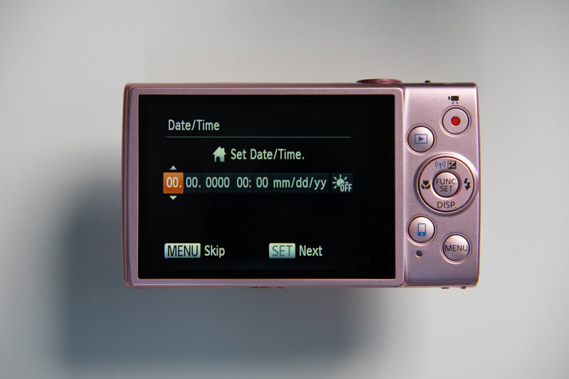 Canon IXY 630 Digital Camera (Ultra Rare) - Metallic Pink