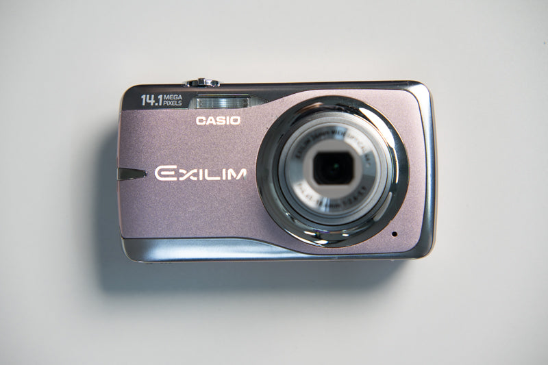 Casio Exilim Z550 Digital Camera - Metallic Pink & Chrome