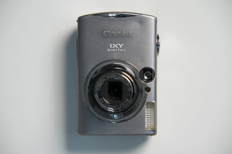 Canon IXY Digital 900 IS Digital Camera - Metallic Grey