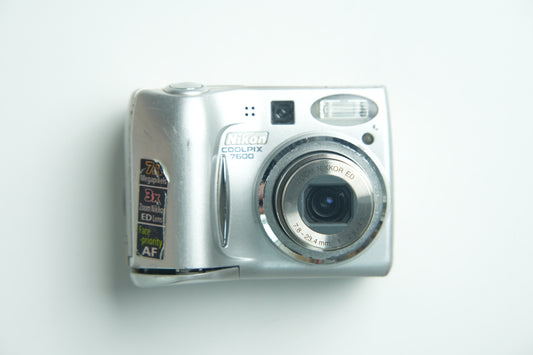 Nikon Coolpix 7600 Digital Camera - Metallic Silver