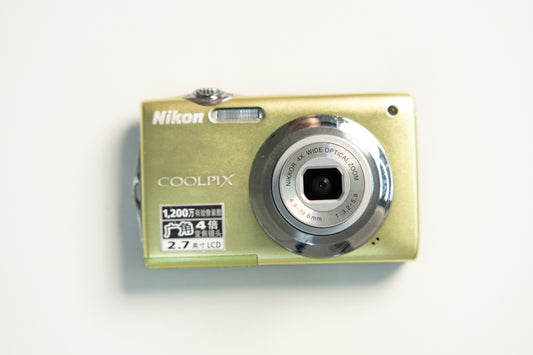 Nikon Coolpix S3000 Digital Camera - Lime Green