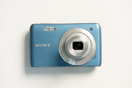 Sony Cybershot DSC-W670 Digital Camera - Sally Blue