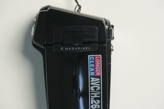 Sanyo VPC-CG65EX Digital Camera Camcorder - Gloss Black