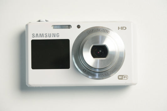 Samsung DV151F Dual screen Digital Camera - White
