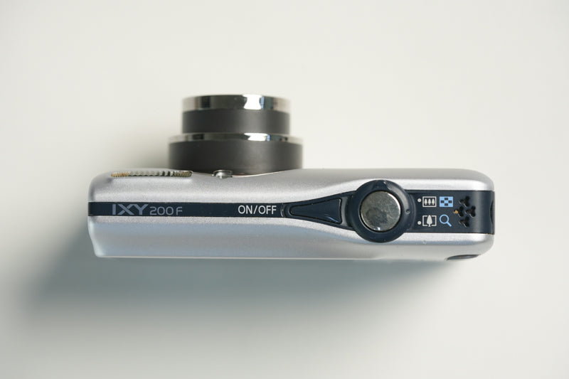 Canon IXY 200F Digital Camera - Silver