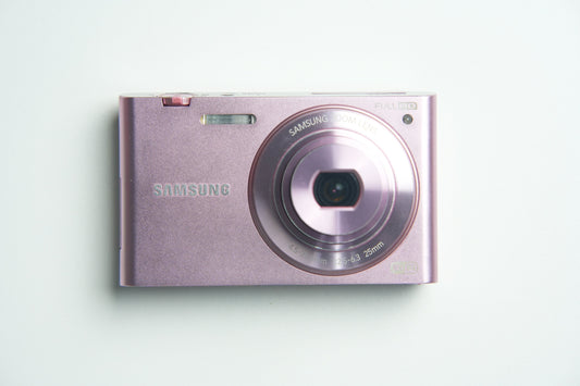 Samsung MV900F Flip Screen Digital Camera - Wifi