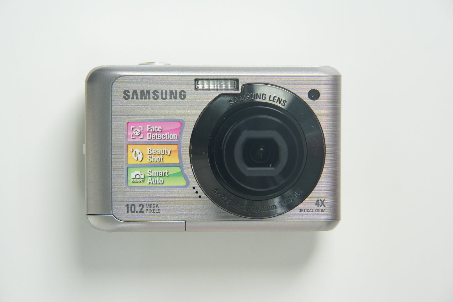 Samsung ES20 Digital Camera - Metallic Silver