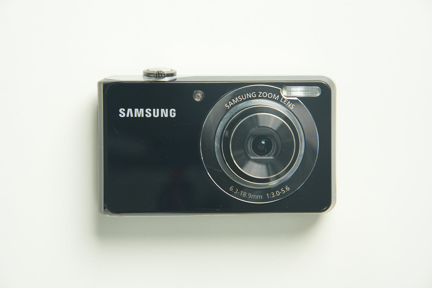 Samsung PL100 Digital Camera - Gloss Black