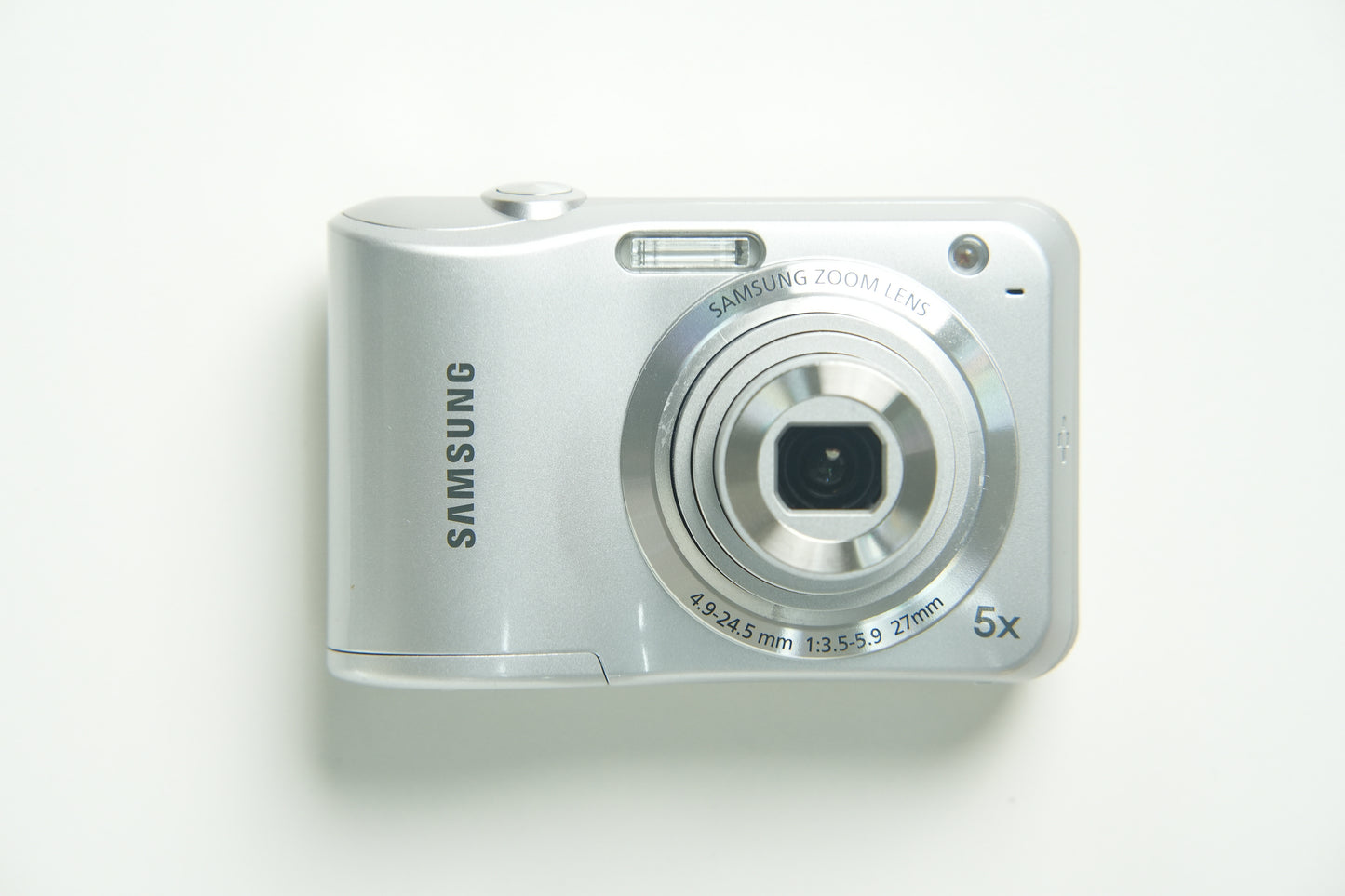 Samsung ES28 Digital Camera - Metallic Silver