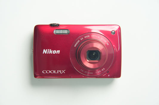 Nikon Coolpix S4400 Digital Camera - Glossy Red