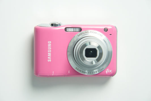 Samsung ES30 Digital Camera - Gloss Pink